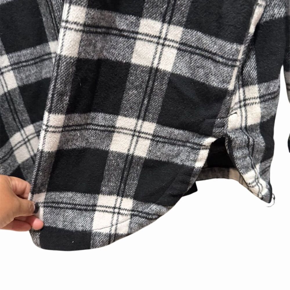 Member's Mark Women's Plaid Shacket Black & White Size L Button-Up - Picture 5 of 6